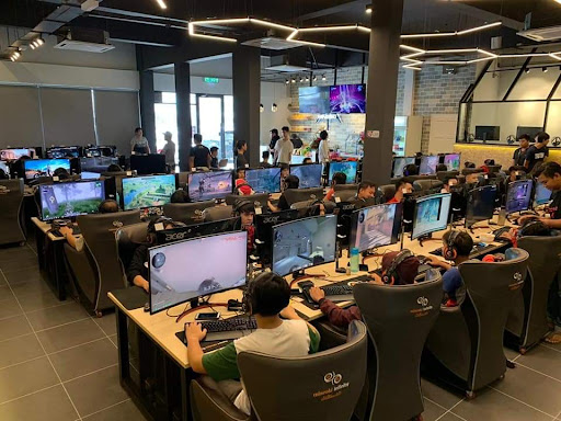 T1 Internet cyber Cafe
