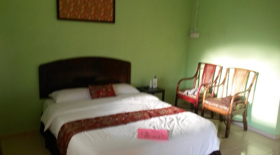 Foto Menarik Tasik Anak di Motel I & R – Pemandangan Indah untuk Keluarga & Pelancong